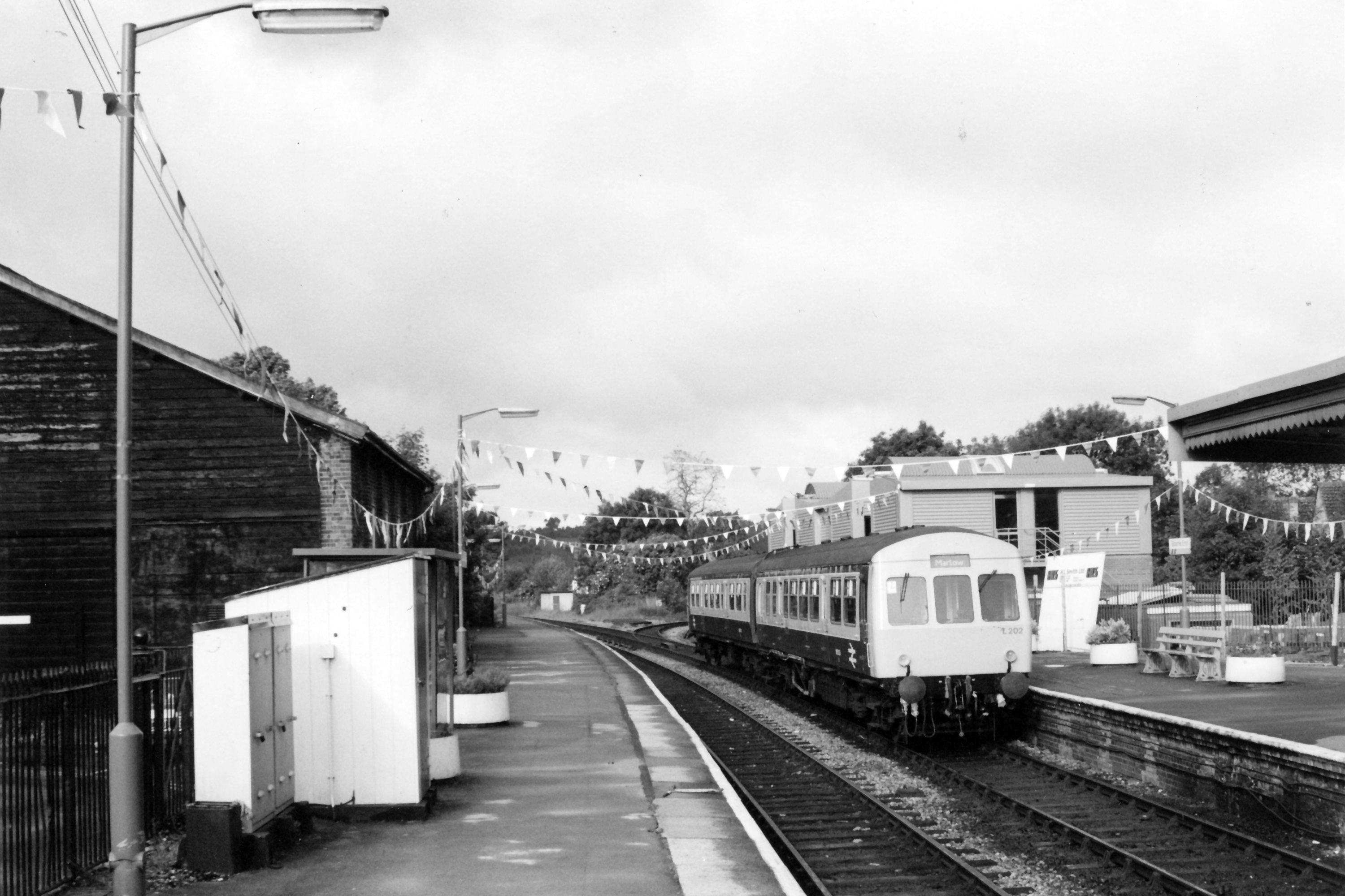 Class 101 L202 arrives at Bourne End